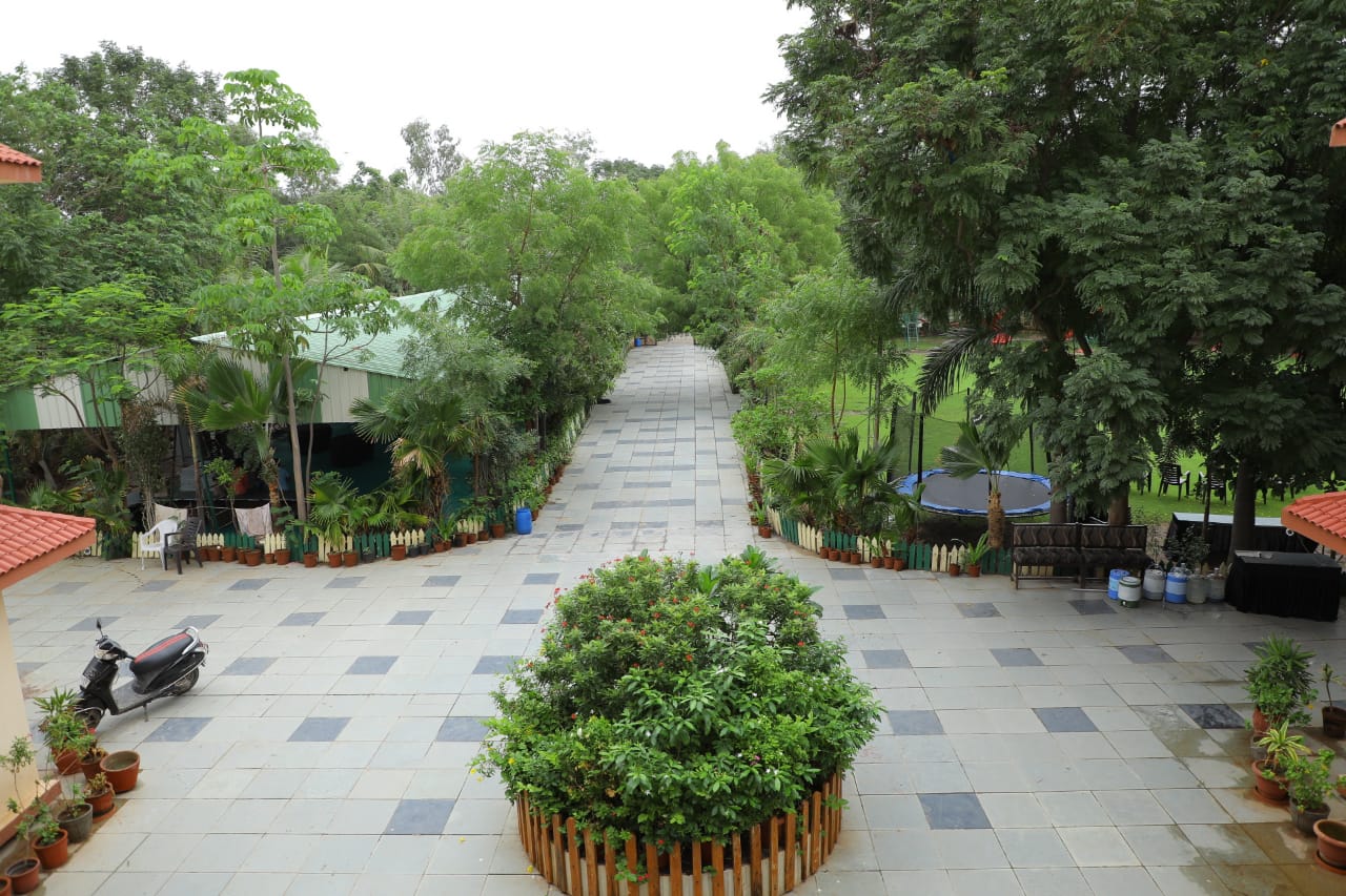 Santi Suman Resort 37