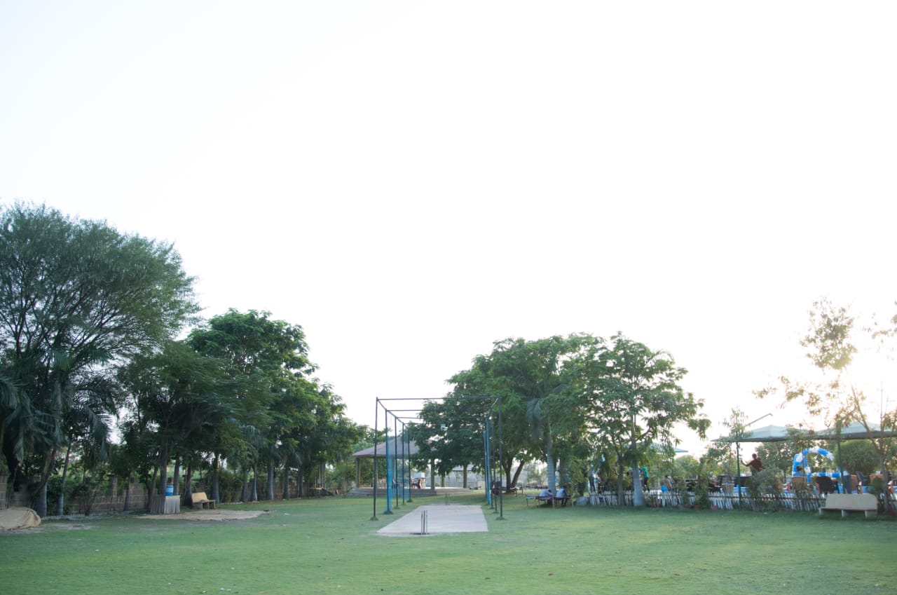 Resort & Amenities